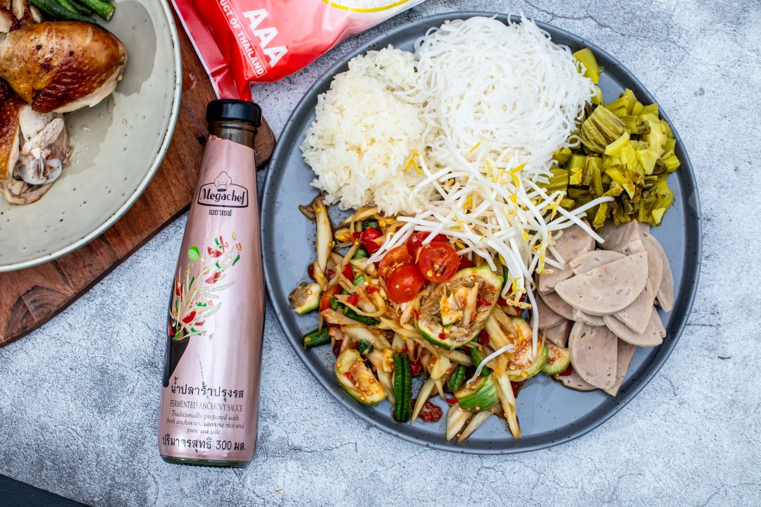 Celebrate with Flavour: Easy Thai Som Tum Tard and Grilled Chicken
