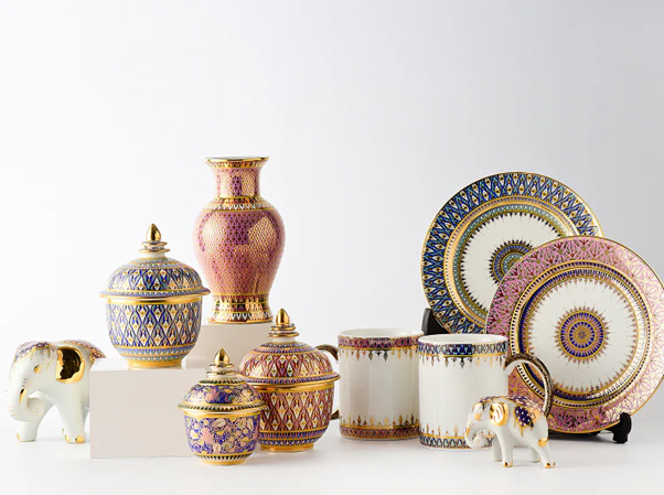 The art of traditional Thai porcelain - What is Benjarong? | Lion Brand
